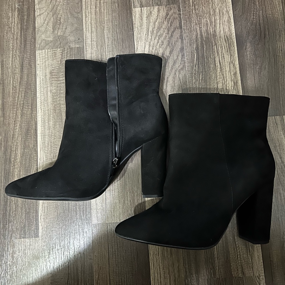 Just Fab Rosamund Booties size 12 w